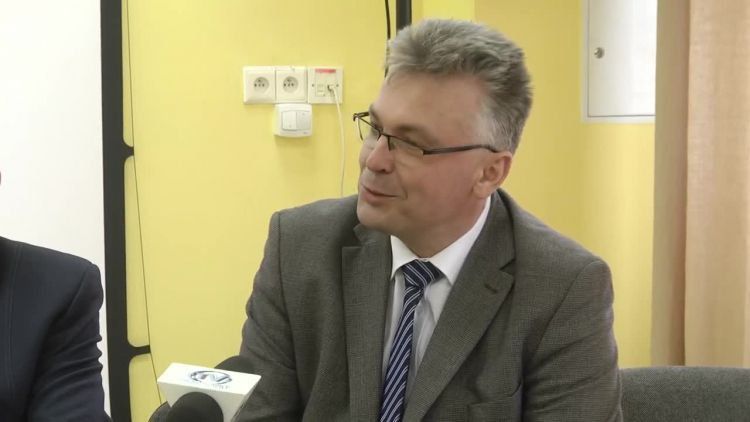 2016-03-21minister.mp4