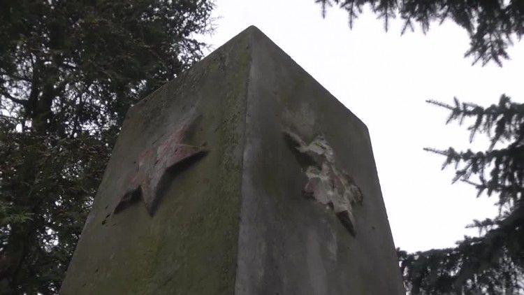 2016-05-06pomnik.mp4