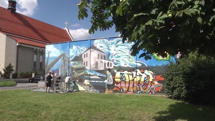 2016-08-23mural.mp4