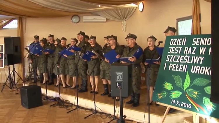 2016-10-19senior.mp4