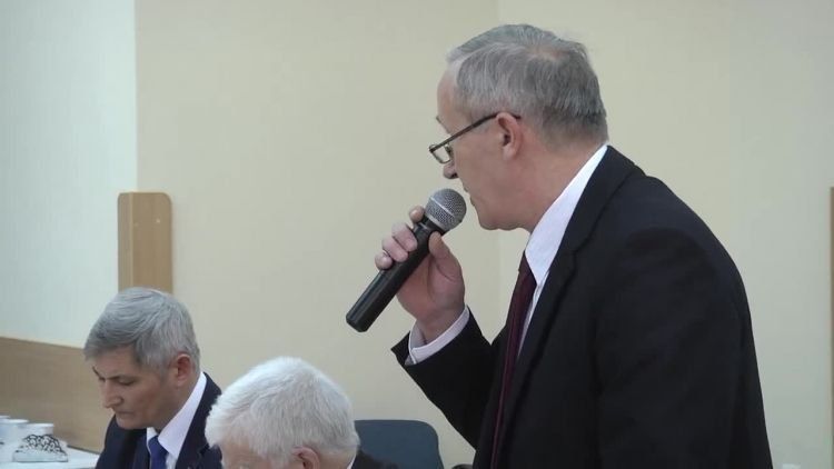 2017-02-24apel_do_premier.mp4