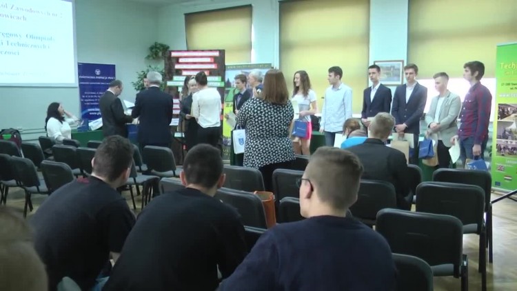 2017-03-27olimpiada.mp4