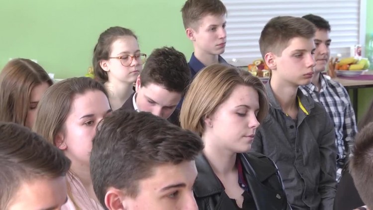 2017-04-03konkursilo.mp4