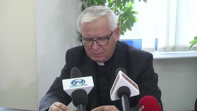 2017-10-03honorowykomitet.mp4