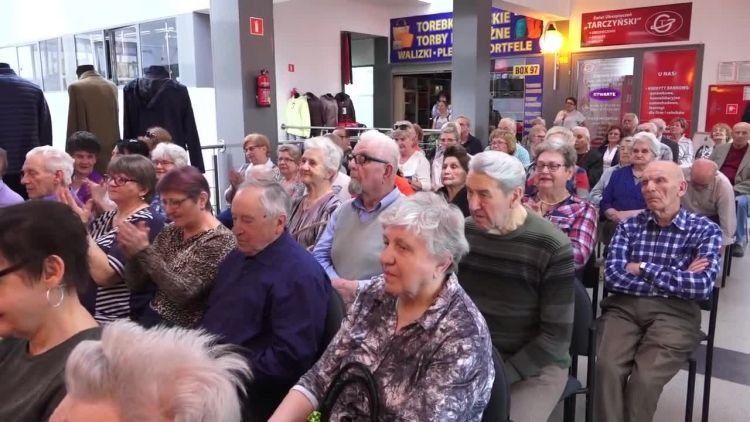 2018-04-12koncertdlaseniorow.mp4