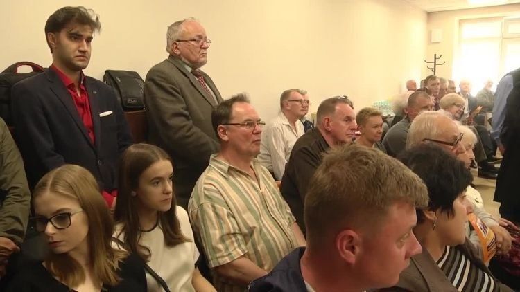 2018-04-19schetyna.mp4