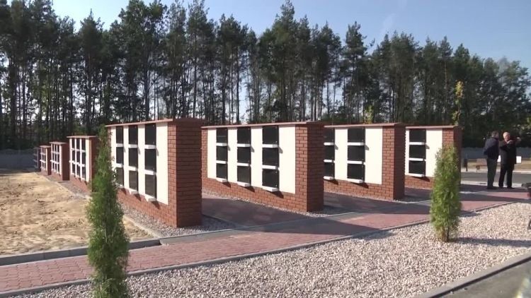 2018-05-17cmentarz.mp4