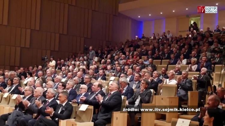 2018-06-0720latwojewodztwa.mp4