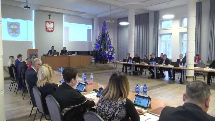 2018-12-21sesjarmok_6z91kxon44gz_.mp4