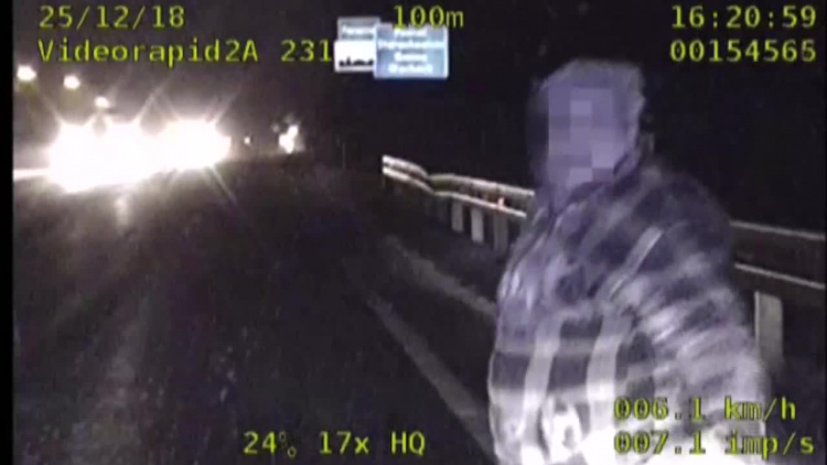 2018-12-28policja_6z91kxon44gz_.mp4