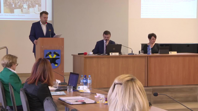 2019-04-01pasternik.mp4