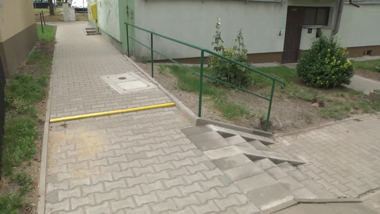 2019-08-12chodnik.mp4