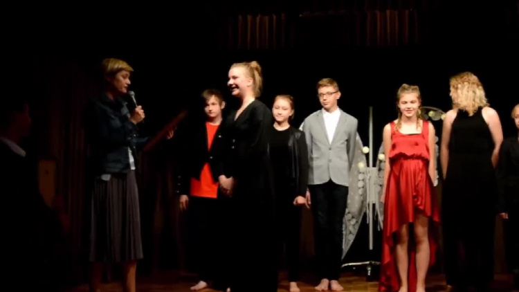 2019-09-30spektaklok.mp4