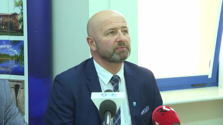 2020-03-13posel_powiat.mp4