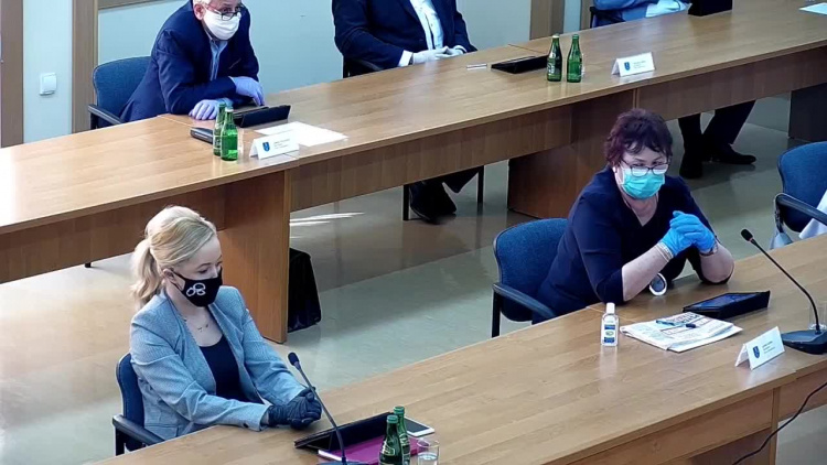 2020-04-17sesjarpok.mp4