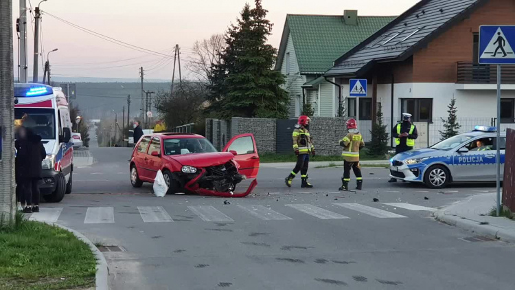 2021-04-30policjaok.mp4