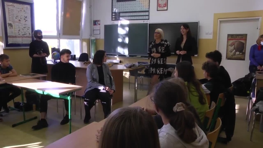 2021-10-27-erasmus-kl-dwujezykowa-ok.mp4