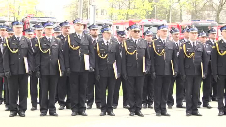 2022-04-27strazacy.mp4