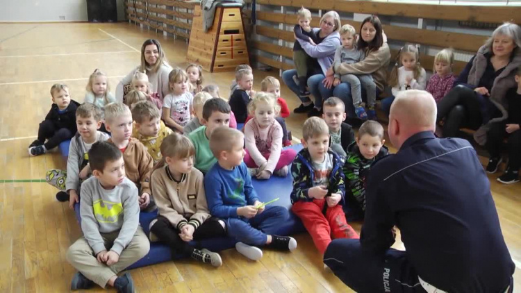 2022-11-28szkola.mp4