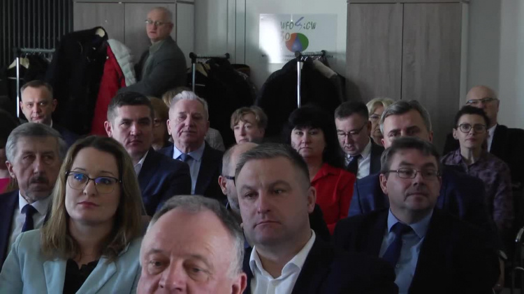 2023-03-20-azbest.mp4