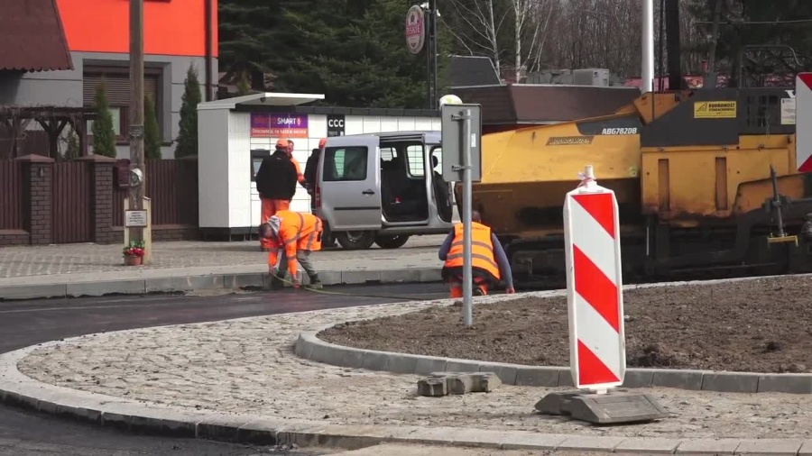 2023-03-27-moniuszki-rondo.mp4