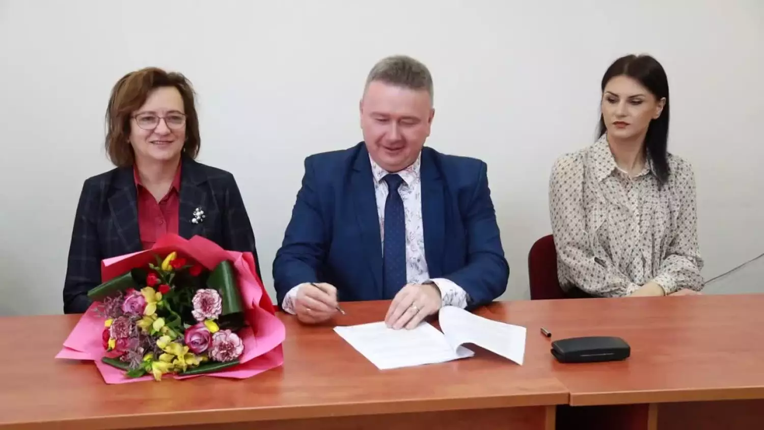 2023-05-17-remont-budynku-urzedu-gminy-skarzysko.mp4