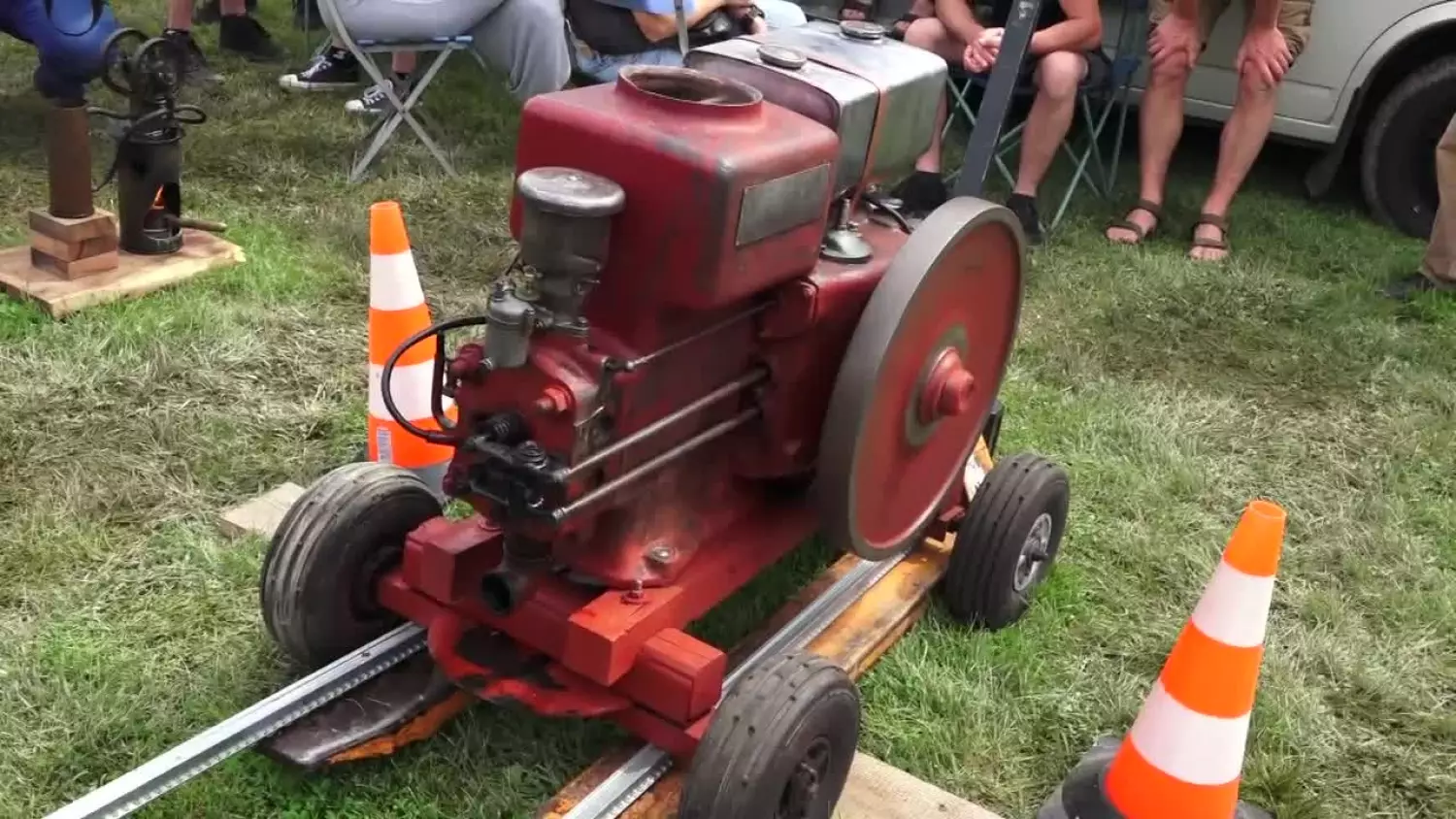 2023-08-23-silniki.mp4