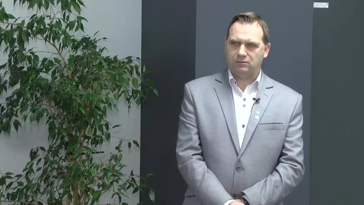 2023-11-24-mundur.mp4