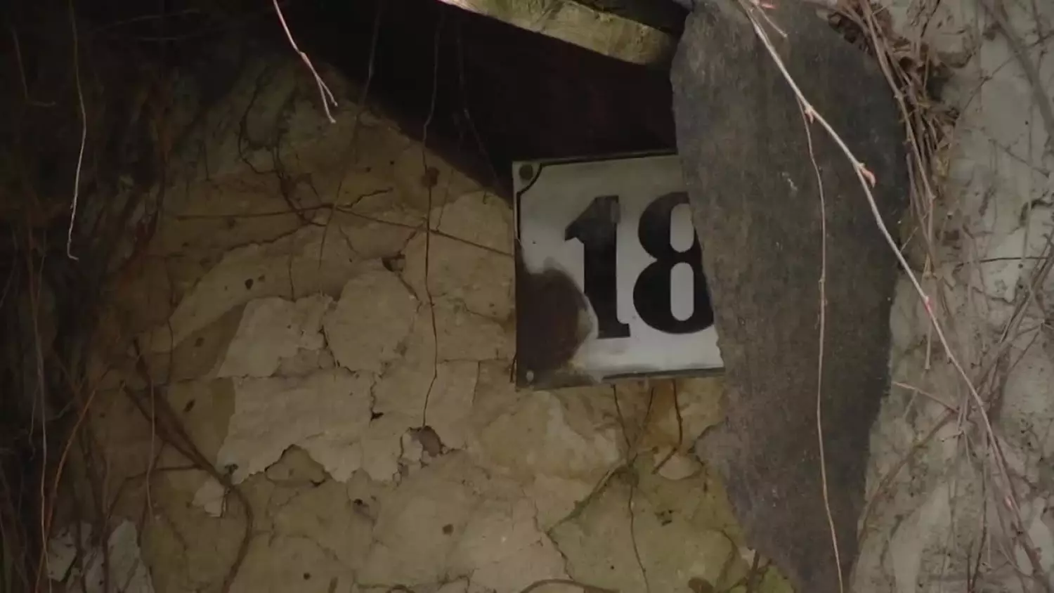 2024-04-08-budynek.mp4