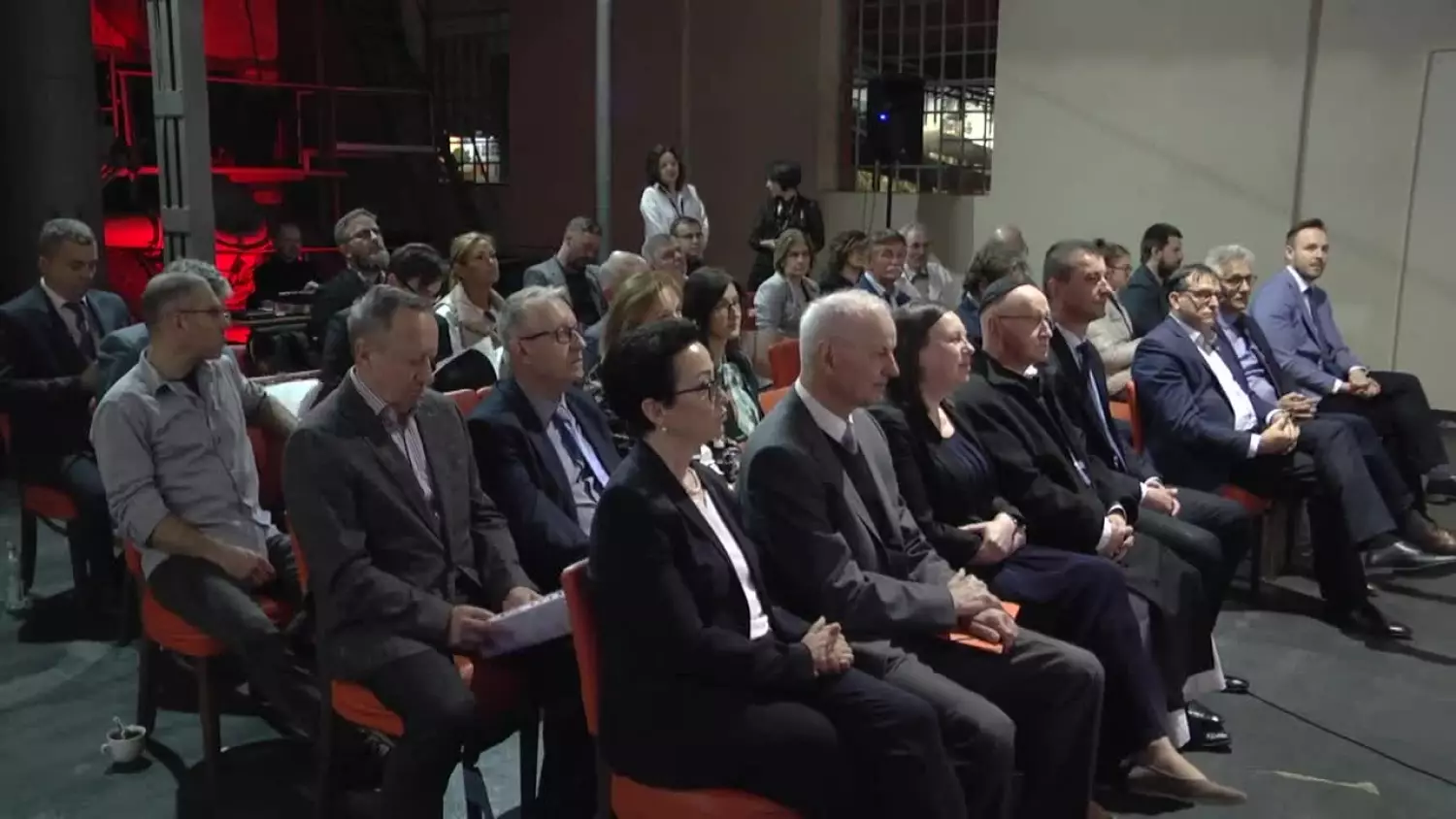 2024-04-17-obchody.mp4