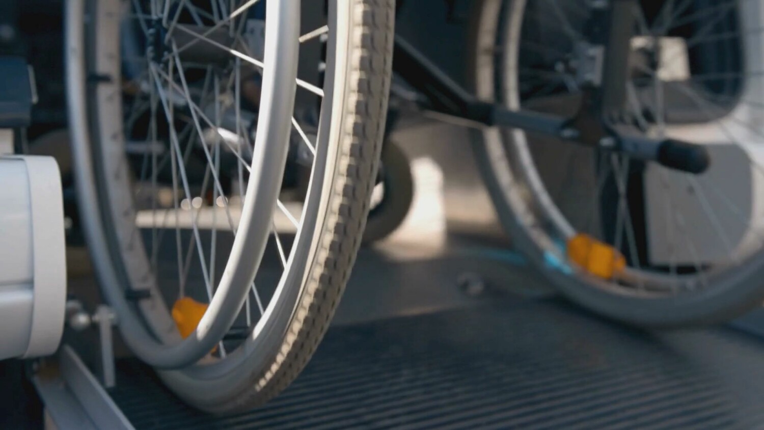 2024-06-19-minibus.mp4