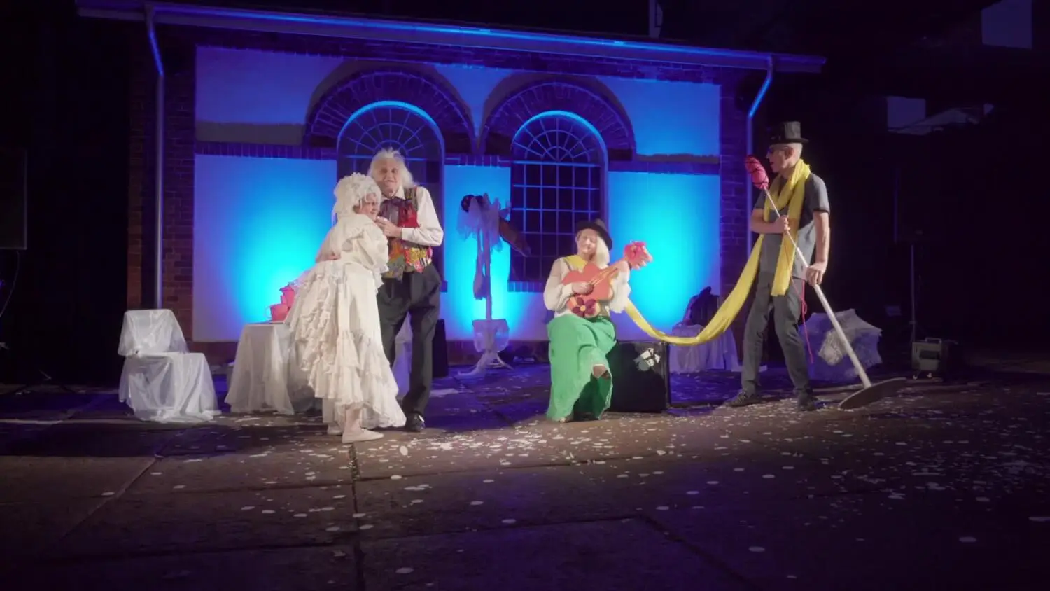 2024-09-25-noce-park-kultury.mp4