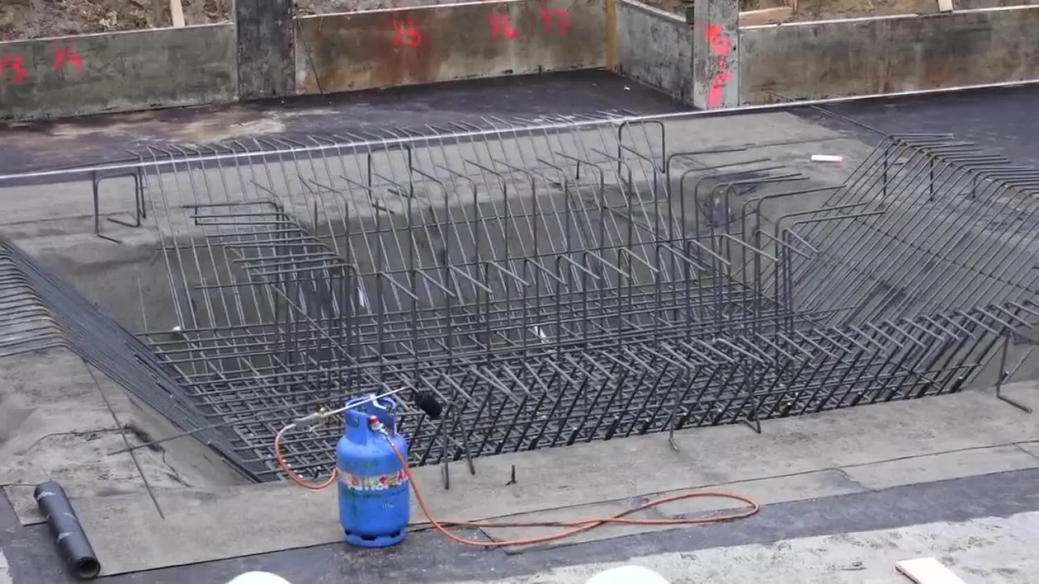 2025-04-14-materekpolna.mp4