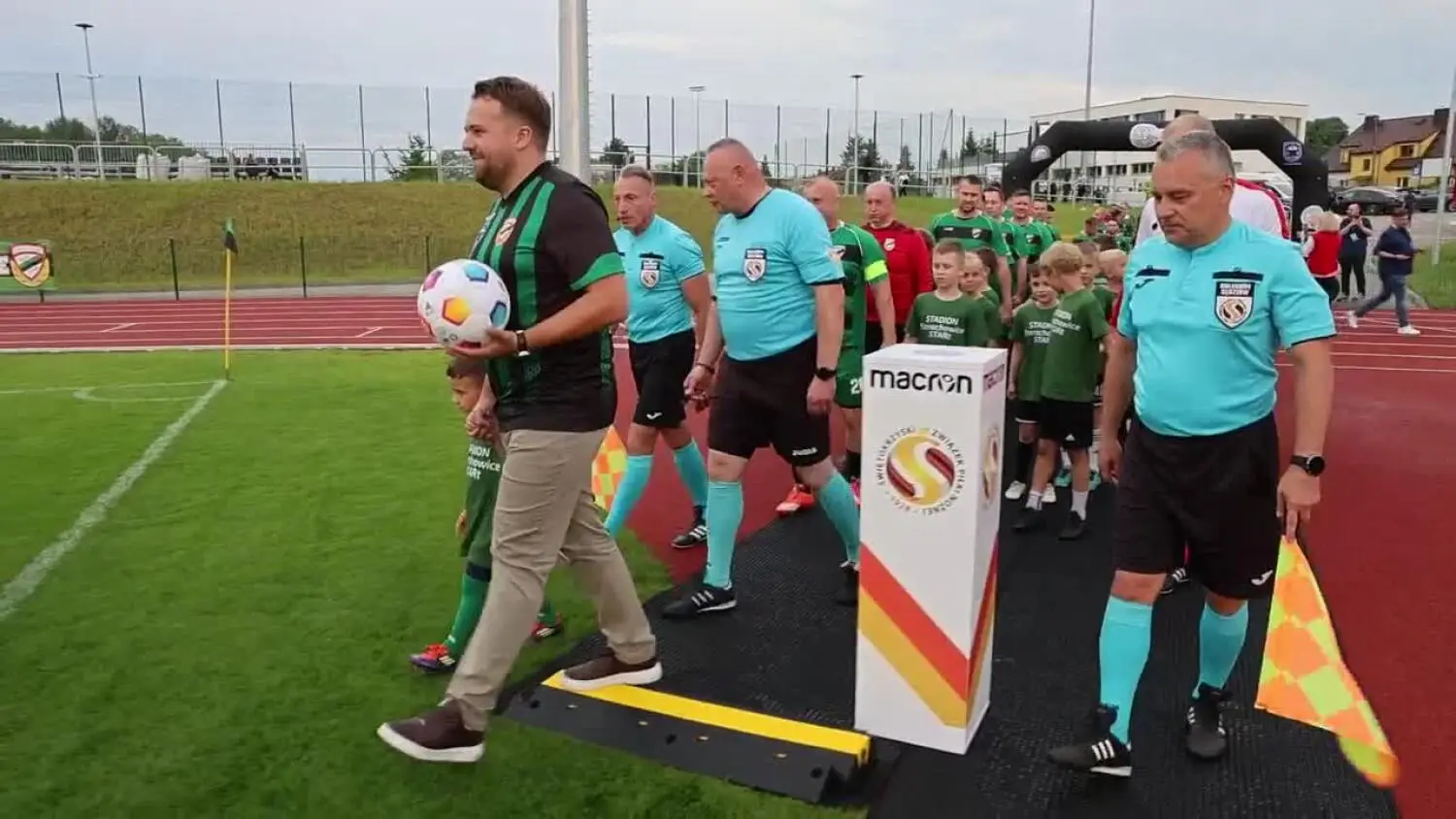 2025-05-02-otwarcie-stadionu.mp4