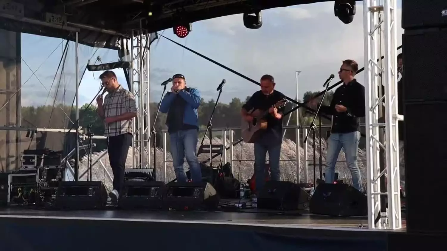 2025-08-25-szanty.mp4